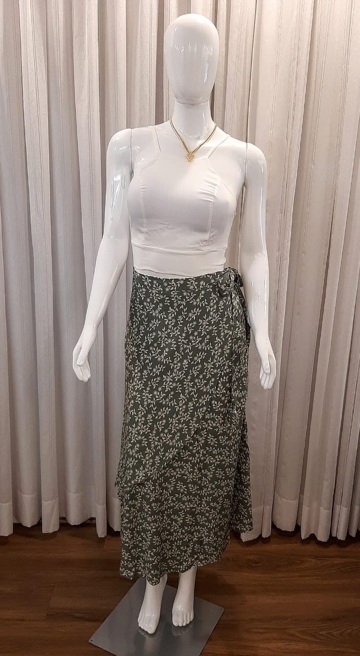 Conjunto Cropped e Saia Envelope