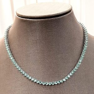 Colar prata com pedra zircônia verde